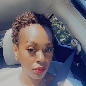 Meet your Posher, Glenda